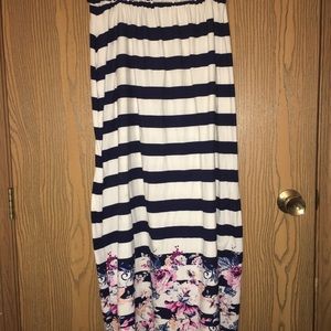 Maxi skirt